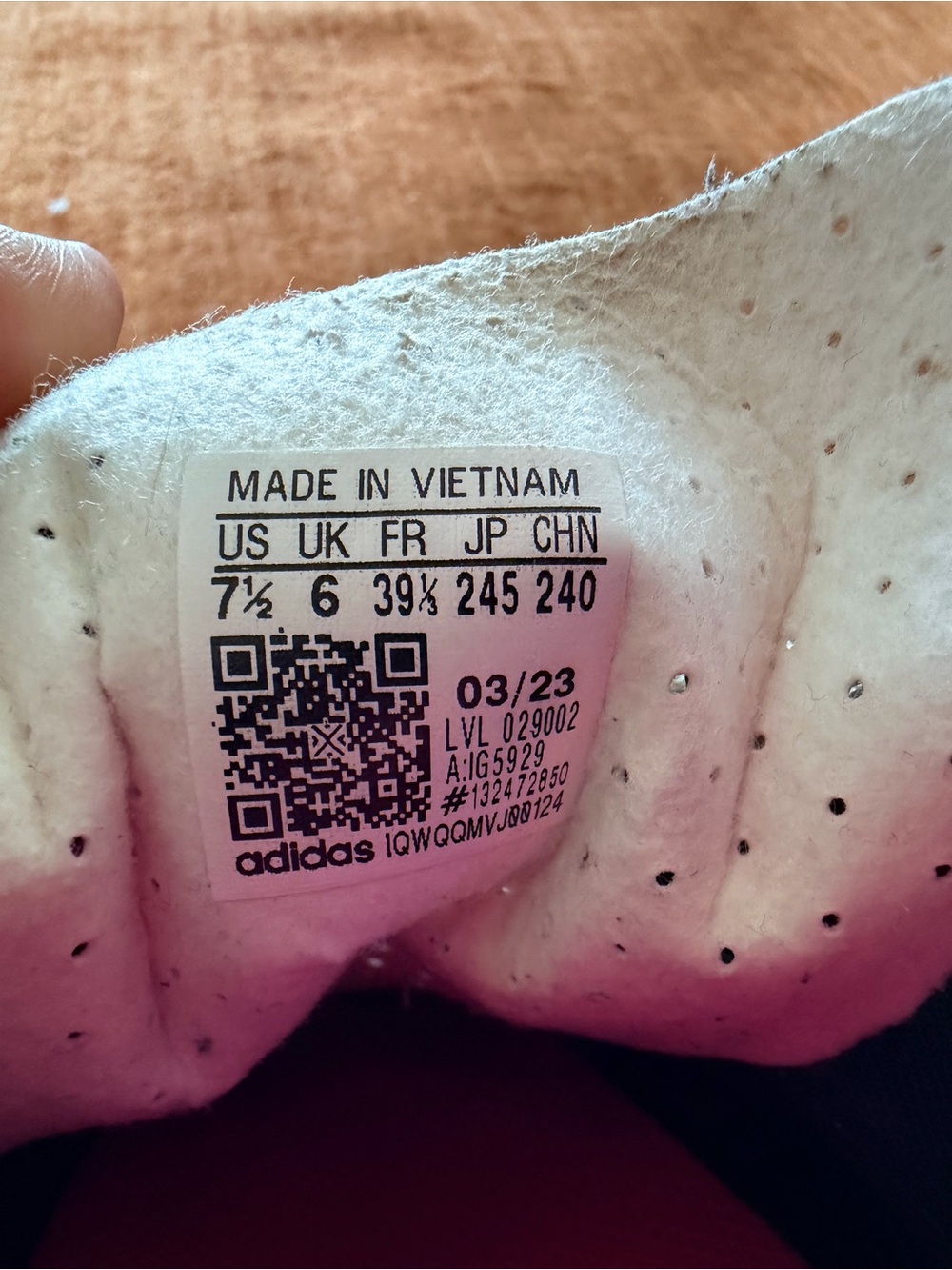 Adidas Women's Green/Pink Suede Gazelle Sneakers - Picture 7 of 8